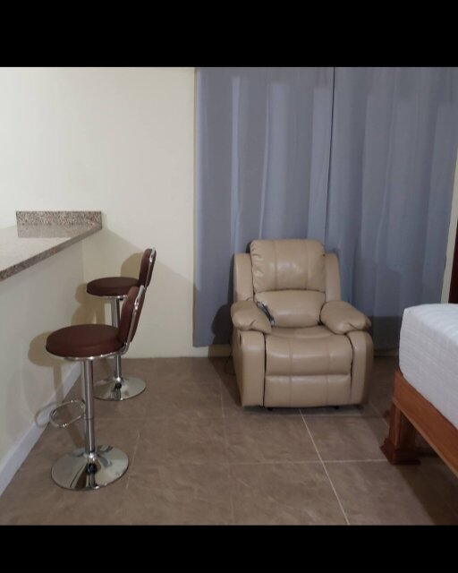 1 Bedroom 1 Bath With Amenities In Prime Location