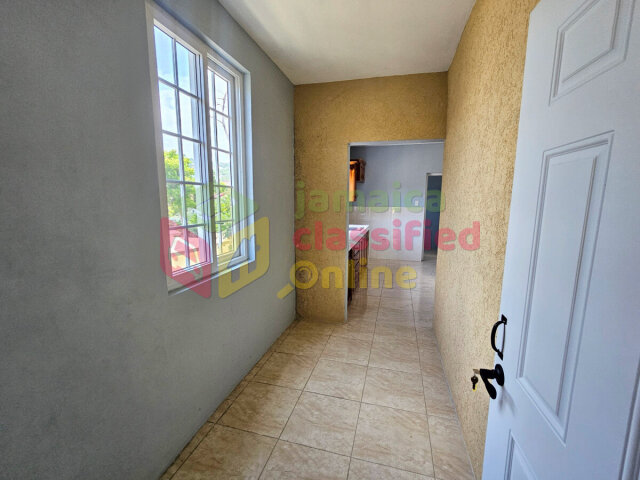 2 Bedrooms 2 Baths In Coral Garden W/ Ocean View