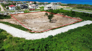 Land For Sale 0.89 Acres, Flamingo Beach Trelawny 