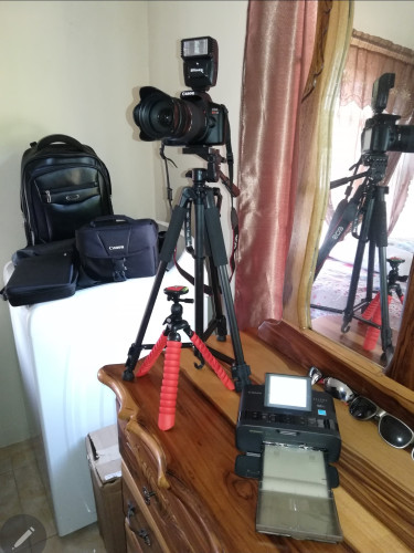 Canon Rebel T6 Camera Bundle With Bonus Dji Gimbal