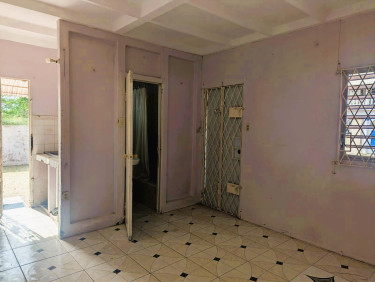 1 Bedroom 1 Bath Quad Design Corner Lot