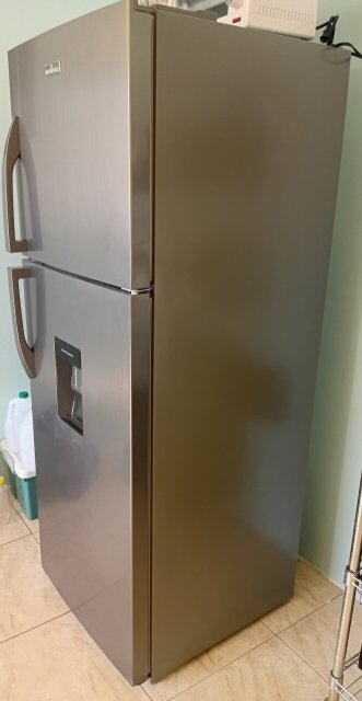 IMPERIAL REFRIGERATOR - Great Condition Like New