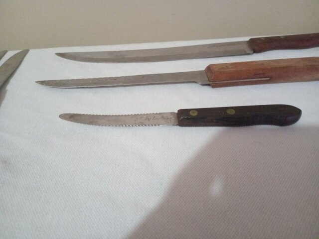 Assorted Knives