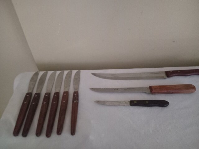 Assorted Knives