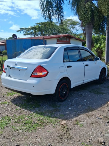 2012 Nissan Tiida Latio 