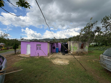 2 Bedroom House For Sale In Evergreen,Comfort Hall