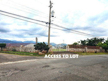 Residential Lot For Sale -Queen Hill