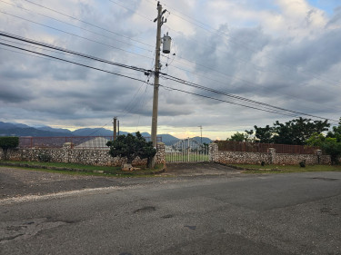 Residential Lot For Sale -Queen Hill