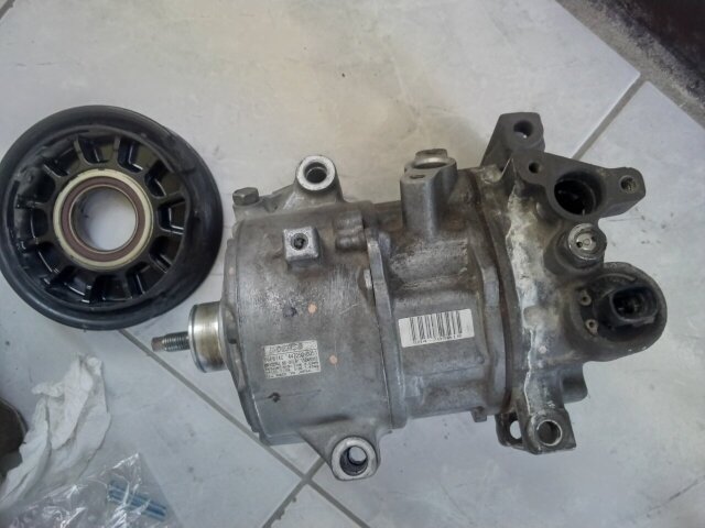 Toyota Rav 4  Ac Compressor