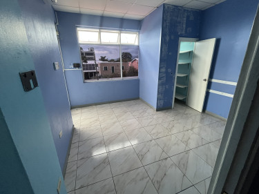 1300sqft Commercial Office Space For Lease