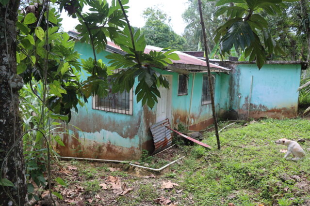 3 Bedroom- 1 Bathroom House For Sale.