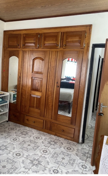 4 Bedrooms Plus 1 Bedroom Cottage