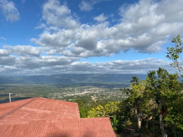 3 Bedrooms House In Good Hope St. Elizabeth