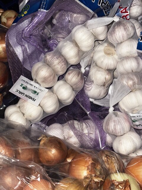 Whole Sale And Retail Onion And Garlic