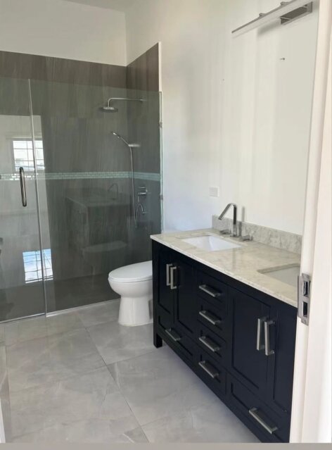 2 Bedroom House,  2 Bathroom