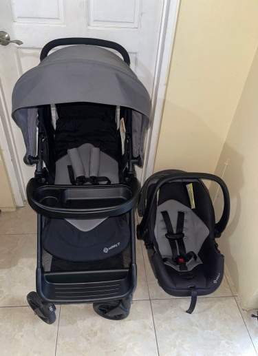 Baby Stroller With Car Seat (brand New) Strollers & Carriers Kingston 