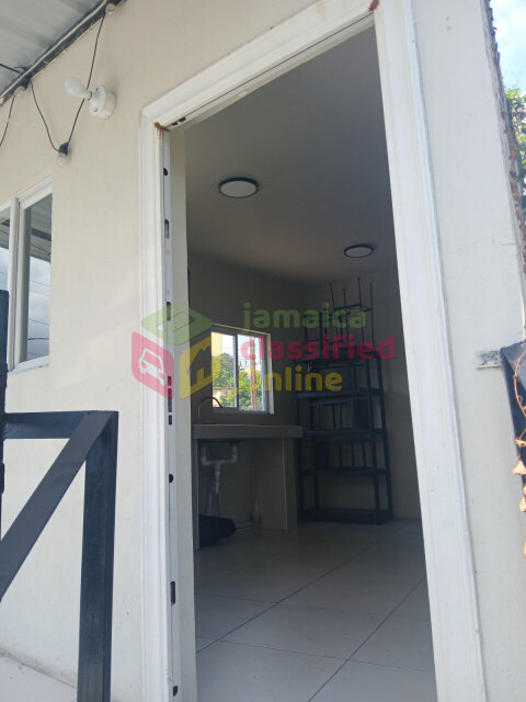 Small Restaurant For Rent/ Pastry Shop Located In