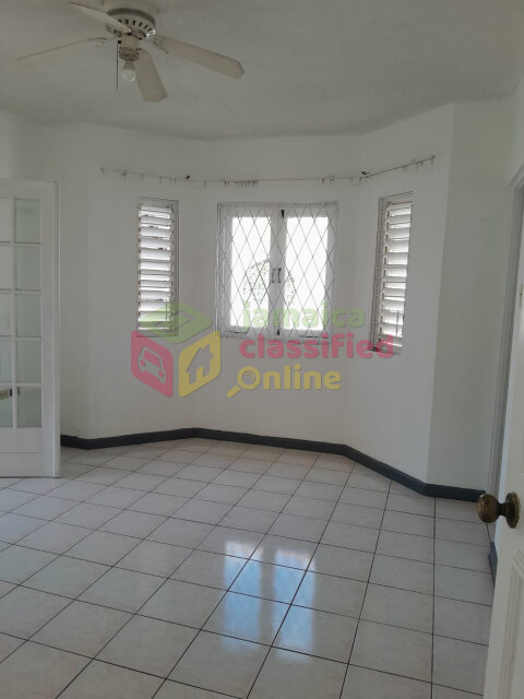 1 Bedroom Apt For Sale