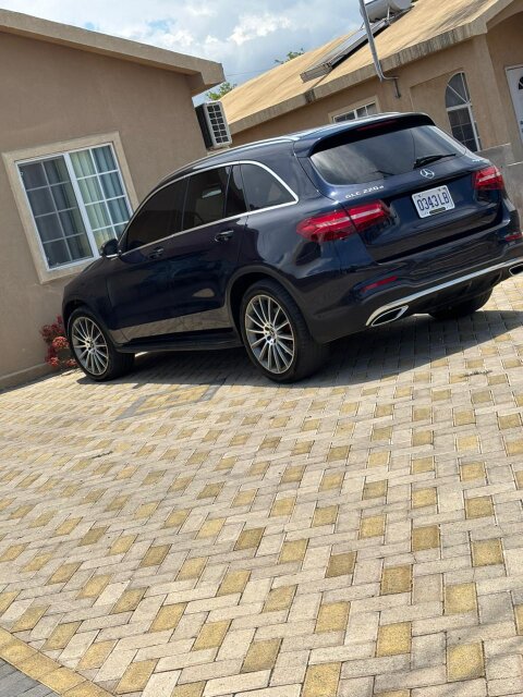 GLC 220 BenZ Cars Windsor Meadows