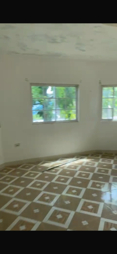 2 Bedrooms 1 Bath Retirement Apartment - Sharing Allowed