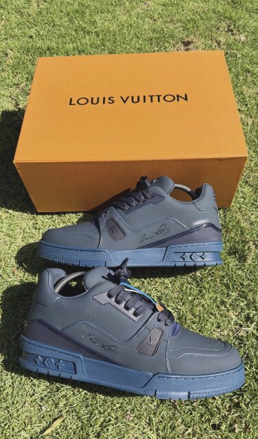 Men Shoes Available For Sale
