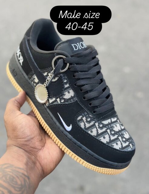 Men Shoes Available For Sale