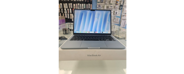 MacBook Air 13 Inch M4 Chip 16 GB 512 SSD 