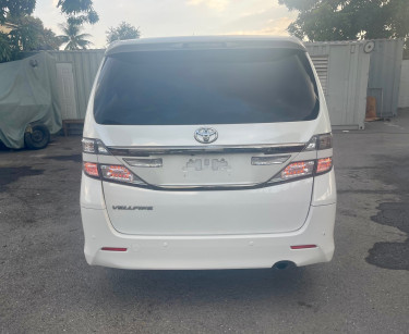 2013 TOYOTA VELLFIRE (NEWLY IMPORTED)