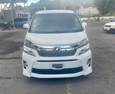 2013 TOYOTA VELLFIRE (NEWLY IMPORTED)