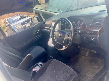2013 TOYOTA VELLFIRE (NEWLY IMPORTED)