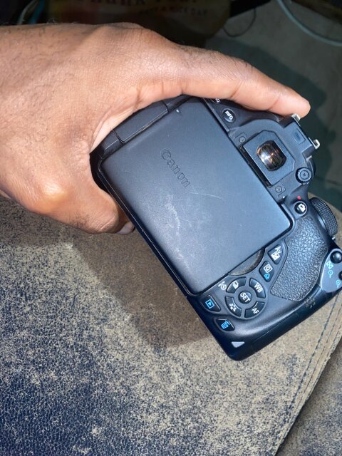 Canon EOS T5i (kiss X7i) Body