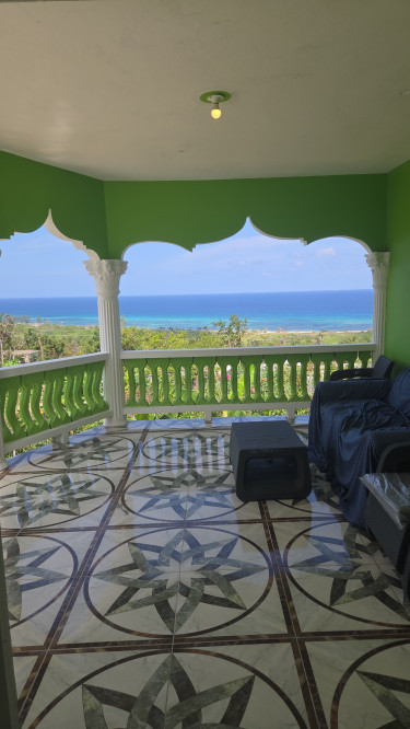 3 Bedroom, Plus Basement, Hugh Balcony 