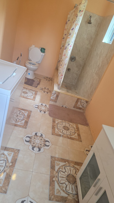 3 Bedroom, Plus Basement, Hugh Balcony 