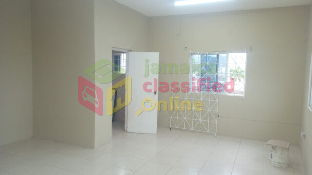 SHOP/OFFICE FOR RENT ON 3RD FLOOR USD$2,000