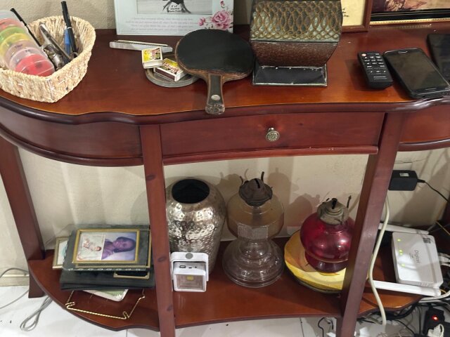 Centre/Hallway Table Tables & Desks Red Hills Rd
