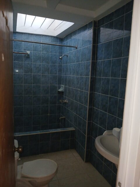 4 Bedrooms House