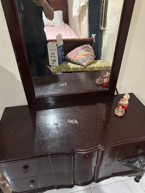 Solid Wood Dresser W/Mirror Dressers Red Hills Rd