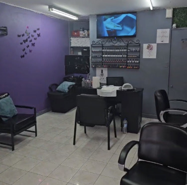 Nail And Lash Tech Equipment, Hair Stylist Booth Hair Styling Equipment Portmore