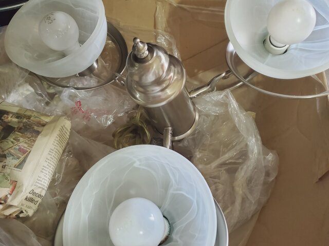 Harbor Breeze 4 Light  Glass Chandelier Appliance Parts & Accessories Mandeville