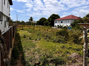 Land For Sale _ Prime Area