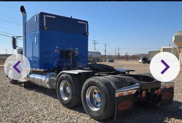 2007 Peterbilt 379 Semi Truck