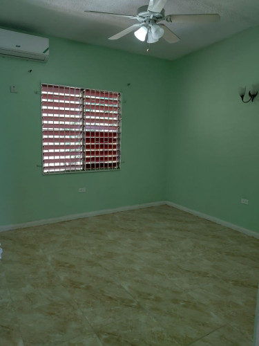 3 Bedroom, 3 Bathroom Townhouse Meadowbrook