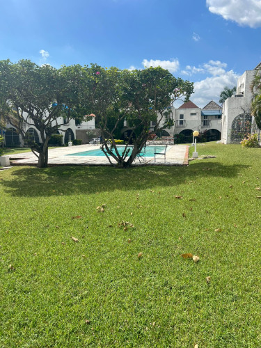 2 Bedroom, 2.5 Bathroom Townhouse Seymour Avenue Townhouses Seymour Avenue