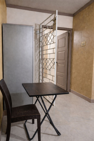 2 Bedroom, 2.5 Bathroom Townhouse Seymour Avenue