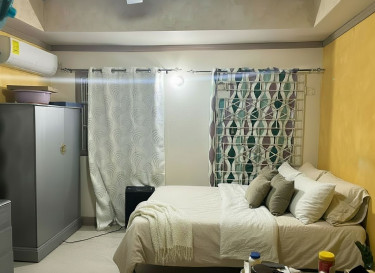 2 Bedroom, 2.5 Bathroom Townhouse Seymour Avenue