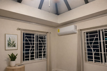 2 Bedroom, 2.5 Bathroom Townhouse Seymour Avenue