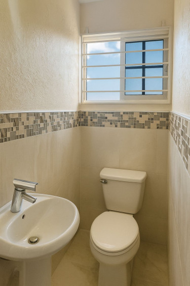 2 Bedroom, 2.5 Bathroom Townhouse Seymour Avenue