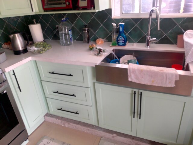 Luxirious Kitchen Cupboards & Closets