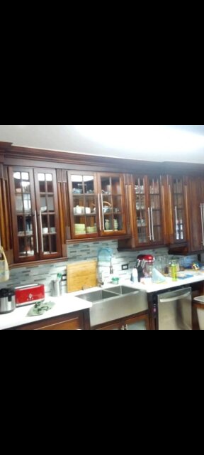 Luxirious Kitchen Cupboards & Closets