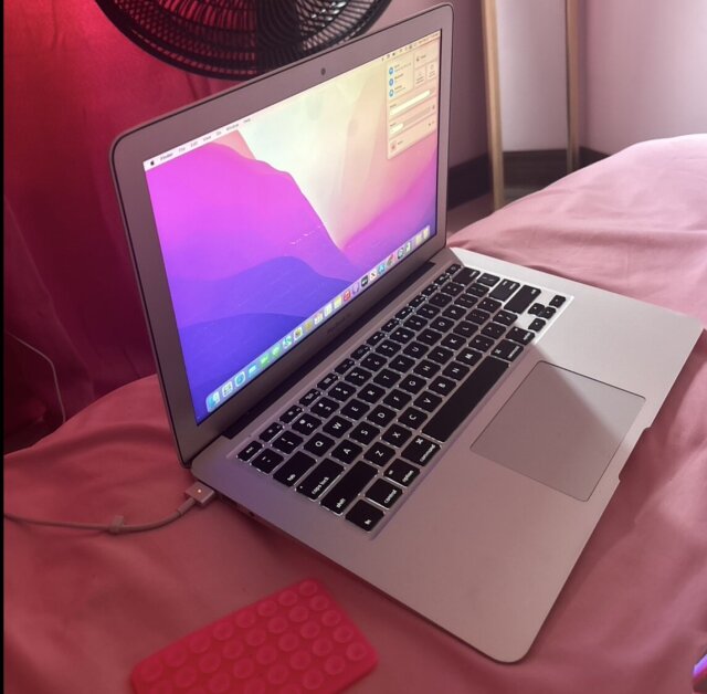 Macbook Air 13inch 2017 Laptops Barbican